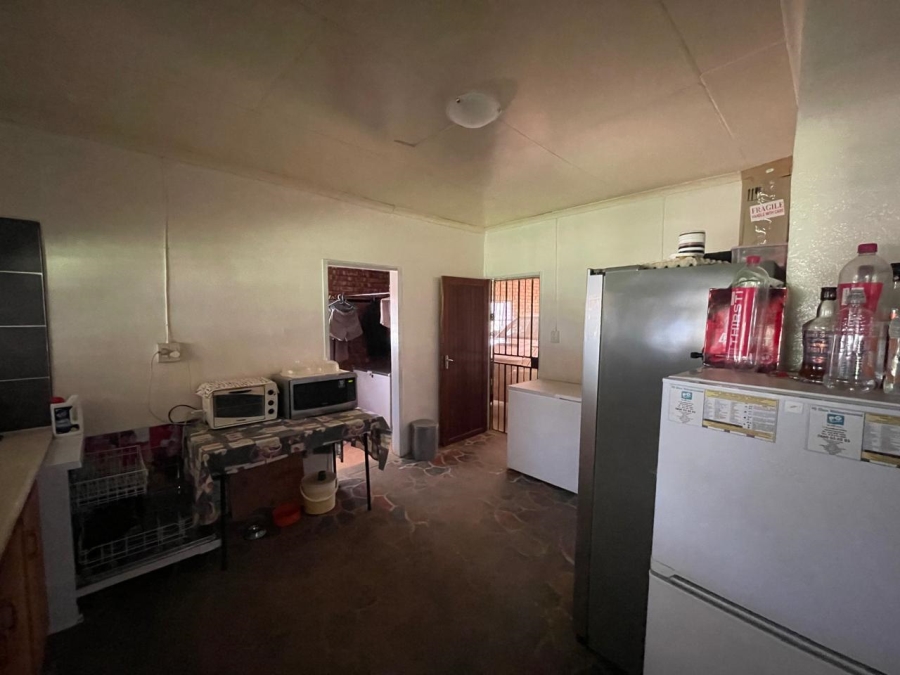 6 Bedroom Property for Sale in Bloemhof Rural North West